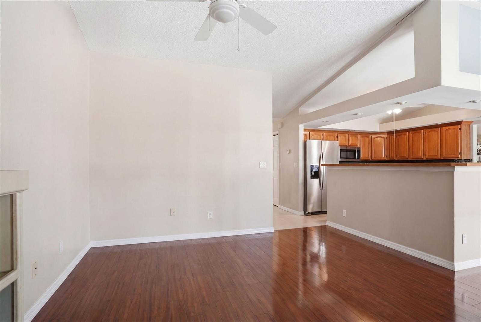 SPRING HILL - Residential