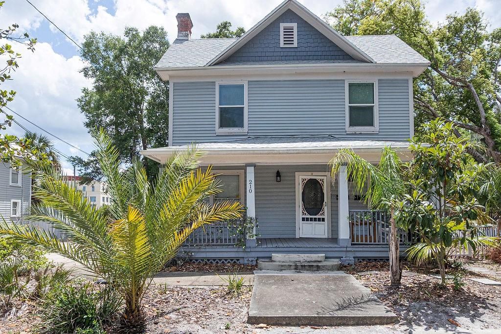 Photo of 210 Luella Court, Deland, FL 32720 (MLS # V4948841)