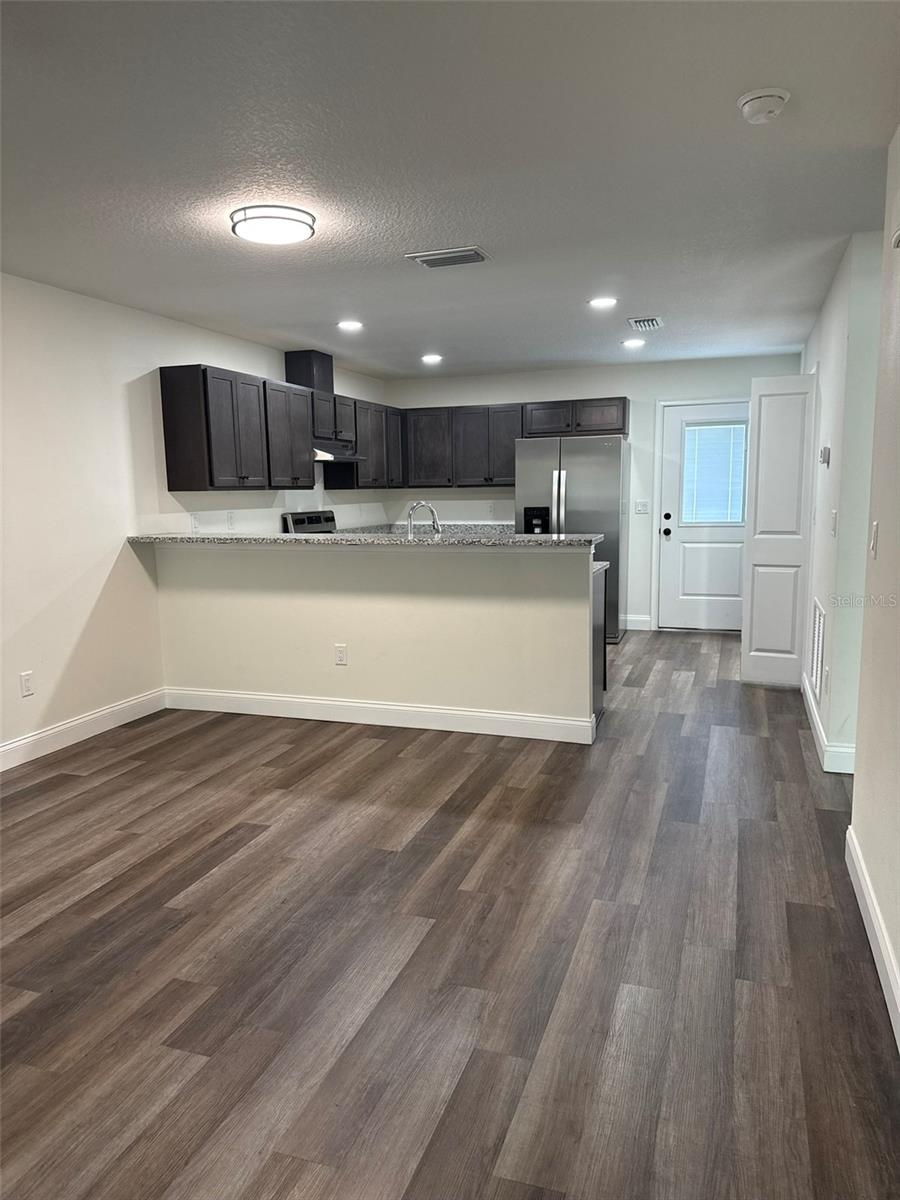 MARION OAKS UN 04 - Residential Lease