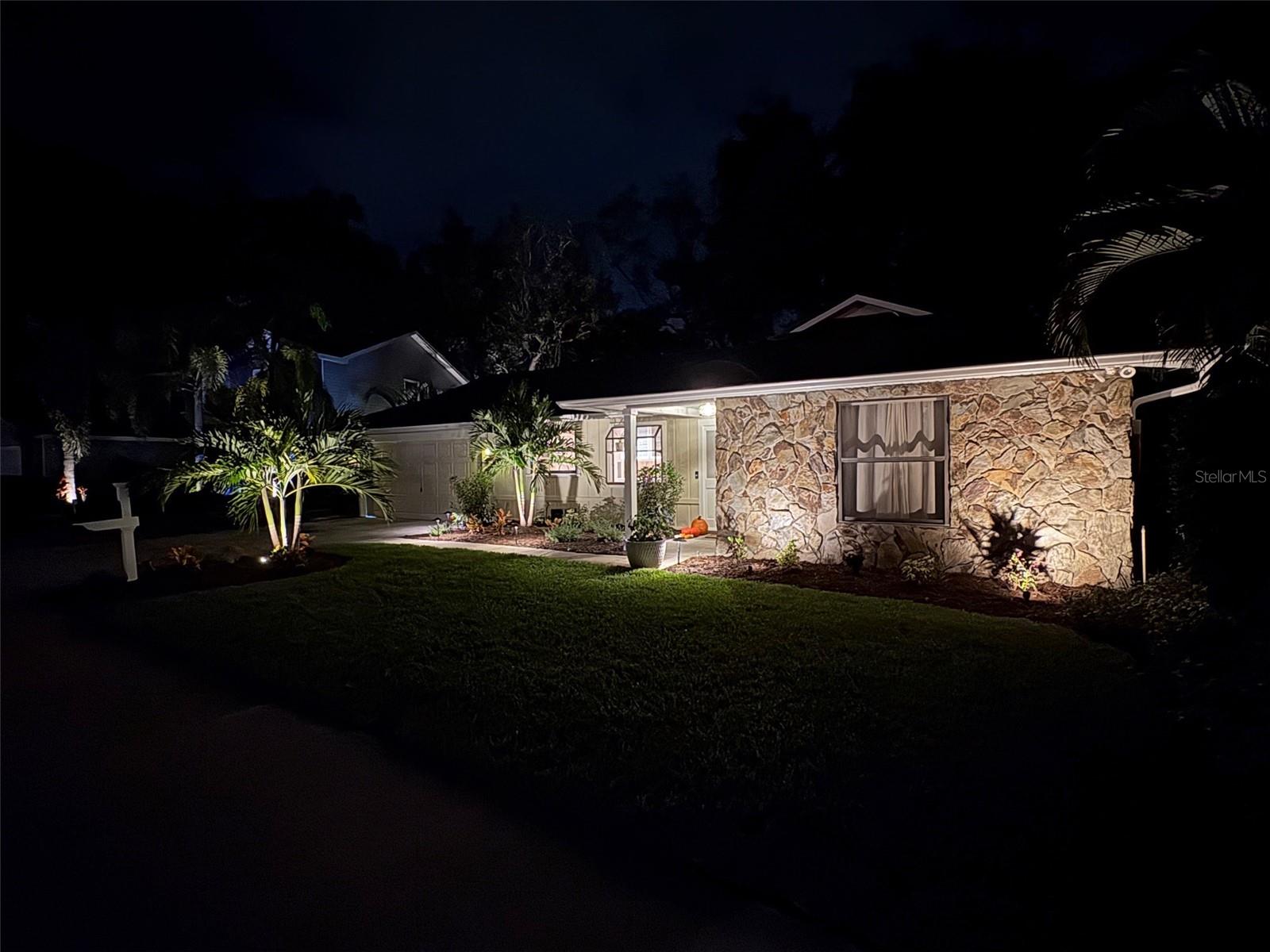 6910 ARBOR OAKS COURT