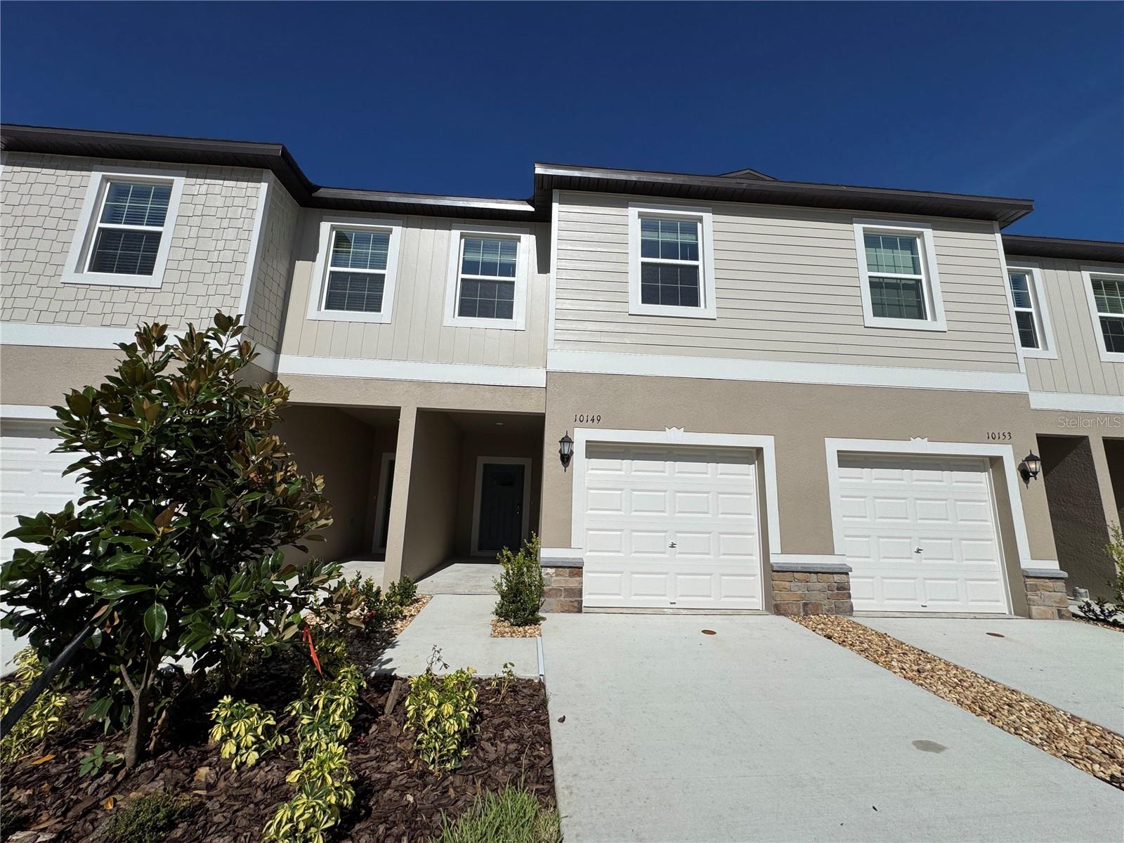 Stylish Brand-New 2-Story Townhome in Mirada – Resort-Style Living!
Be the very first to live in this brand-new townhome, offering a modern, open-concept design in the highly sought-after Mirada community in San Antonio, FL. With 3 bedrooms, 2.5 bathrooms, and a one-car garage, this home combines comfort, style, and convenience in one perfect package.
? Home Features:
Spacious Layout: 2-story open-concept floor plan with modern finishes, ceiling fans, and energy-efficient LED lighting.
Kitchen: Granite countertops, stainless steel appliances, and plenty of cabinet space flow seamlessly into the dining and great room.
Owner’s Suite: Features a walk-in closet and spa-like bathroom with a glass shower.
Loft Space: Perfect for a home office, media room, or lounge.
Outdoor Living: Enjoy Florida sunshine year-round on the screened-in patio.
Smart Living: Keyless entry, tech-ready setup with 500 Mbps internet, 155+ channels, and Disney+ included in the rent.
?? Community Perks:
Living in Mirada is more than just a home—it’s a lifestyle!
15-Acre Lagoon: Swim, kayak, paddleboard, and enjoy beach-style relaxation with white sandy shores.
Resort-Style Amenities: Pool, playground, dog park, and scenic walking/biking trails.
Shopping & Dining: Minutes from Publix, The Market at Mirada, The Grove, Tampa Premium Outlets, and Wiregrass Mall.
Easy Access: Just off I-75, with quick commutes to Wesley Chapel, Dade City, and downtown Tampa.
?? Nearby Schools:
San Antonio Elementary – 2.4 miles
Pasco Middle – 5.7 miles
Pasco High – 4.9 miles
Kirkland Ranch Academy – 2 miles
Internet and cable included in rent.
Don’t miss the opportunity to lease this modern home and experience resort-style living every day!