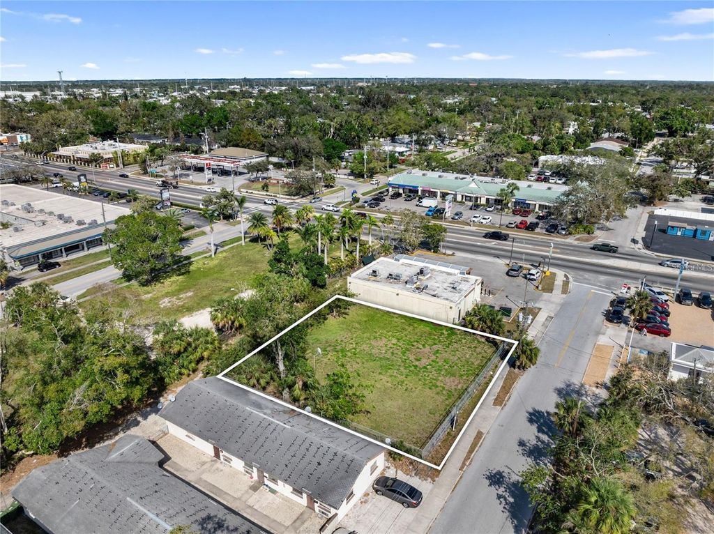 Photo of 1923 5th Street, Sarasota, FL 34236 (MLS # A4667630)