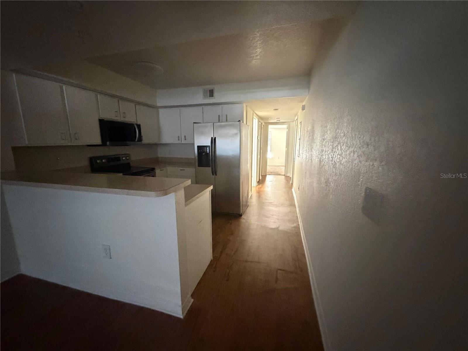 PALM SQUARE/BELLE - Residential Lease