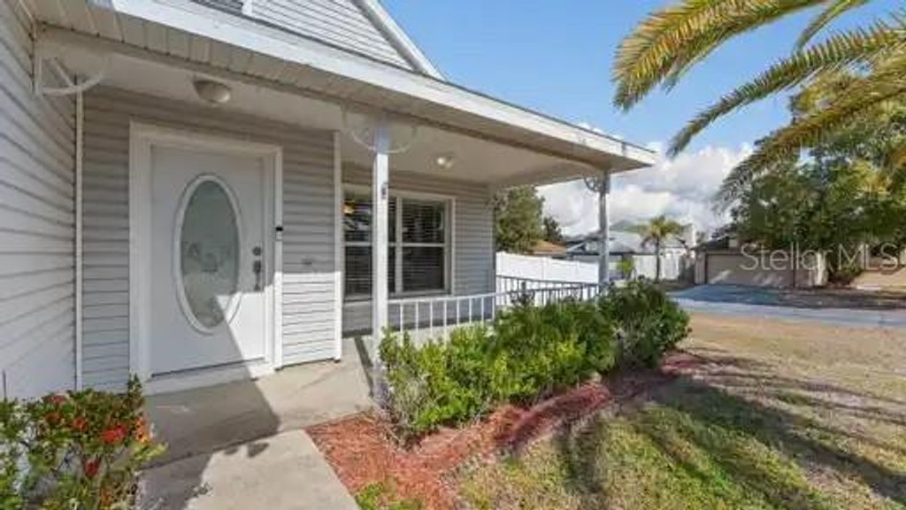 Photo of 3606 Minute Maid Ramp Rd 1, Davenport, FL 33837 (MLS # G5107319)