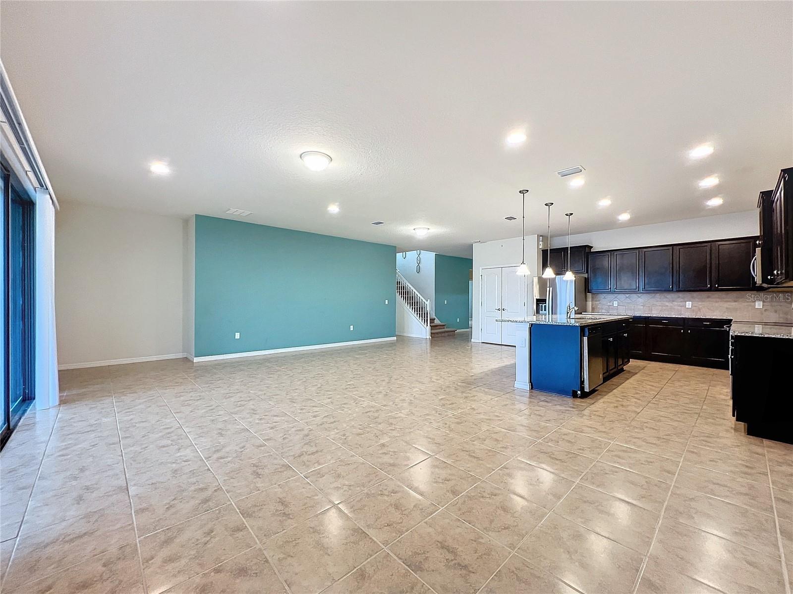 8829 CORCOVADO DR