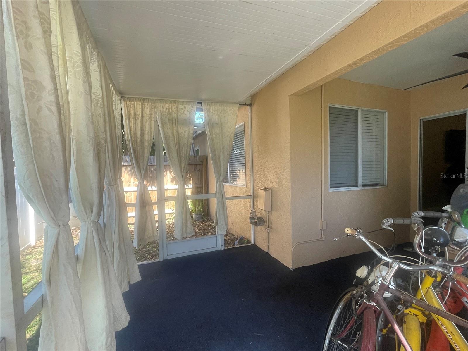 PINEWOOD VILLAS - Residential