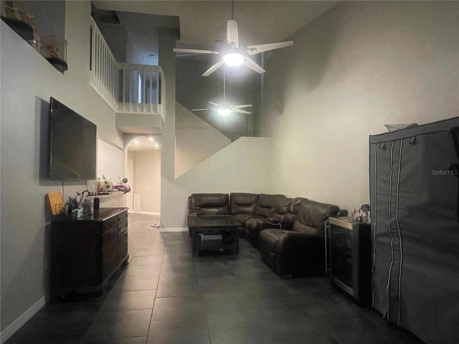 PINEWOOD VILLAS - Residential