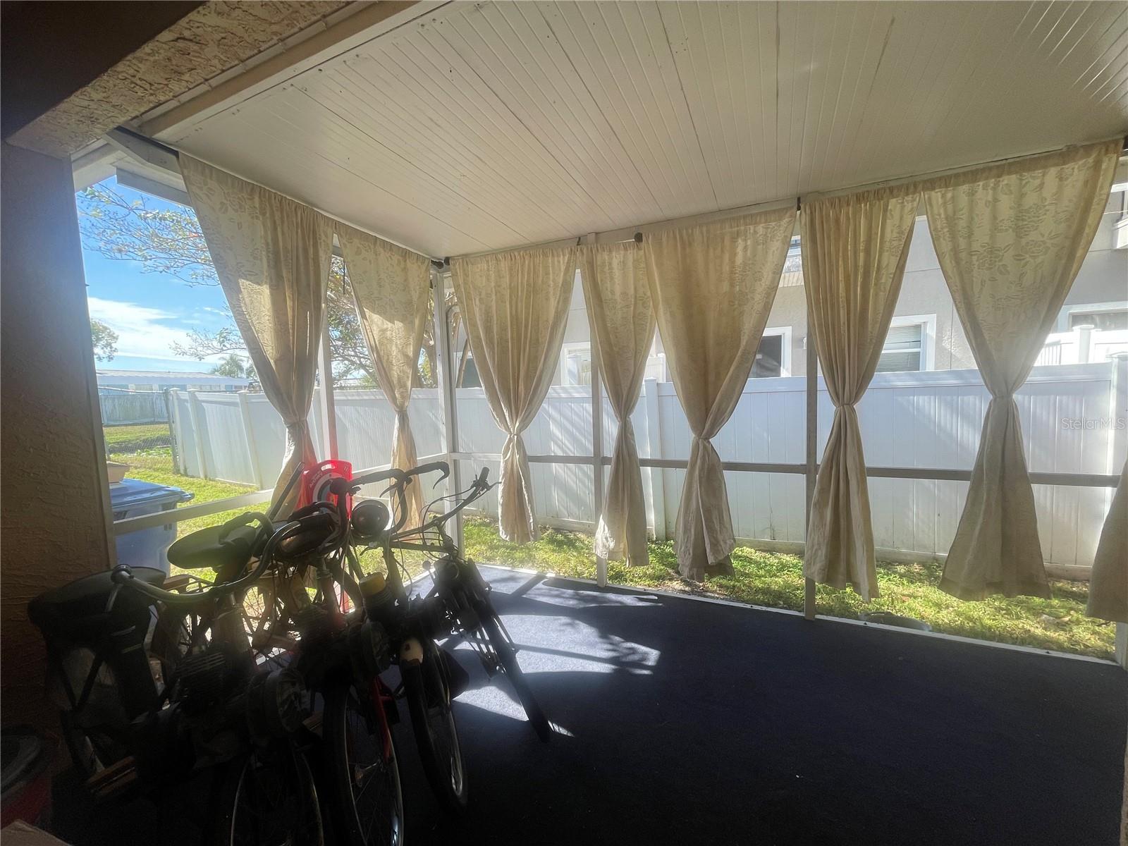 PINEWOOD VILLAS - Residential