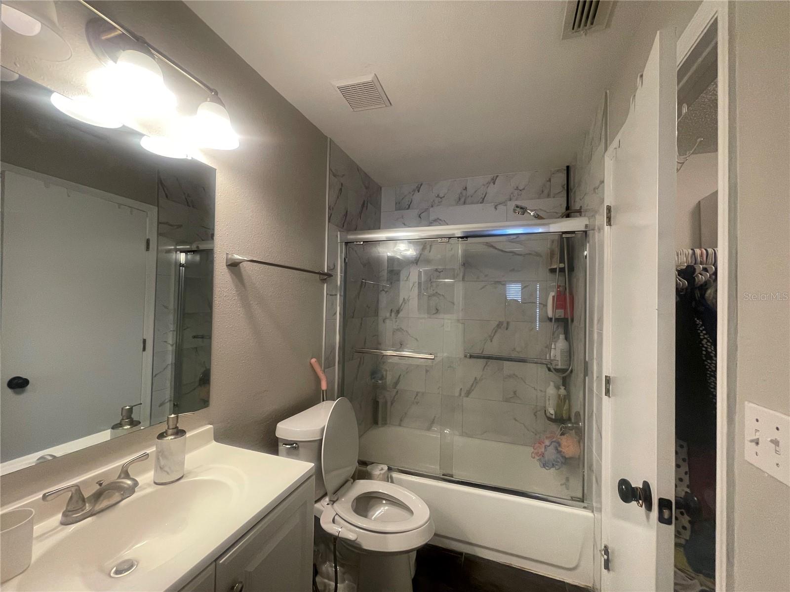 PINEWOOD VILLAS - Residential