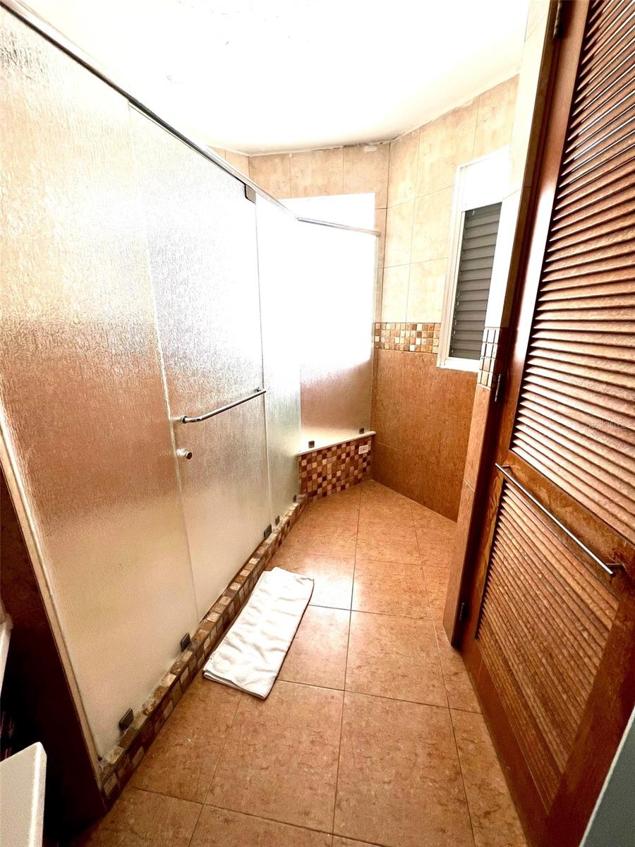 PRADERAS DEL YUNQUE - Residential