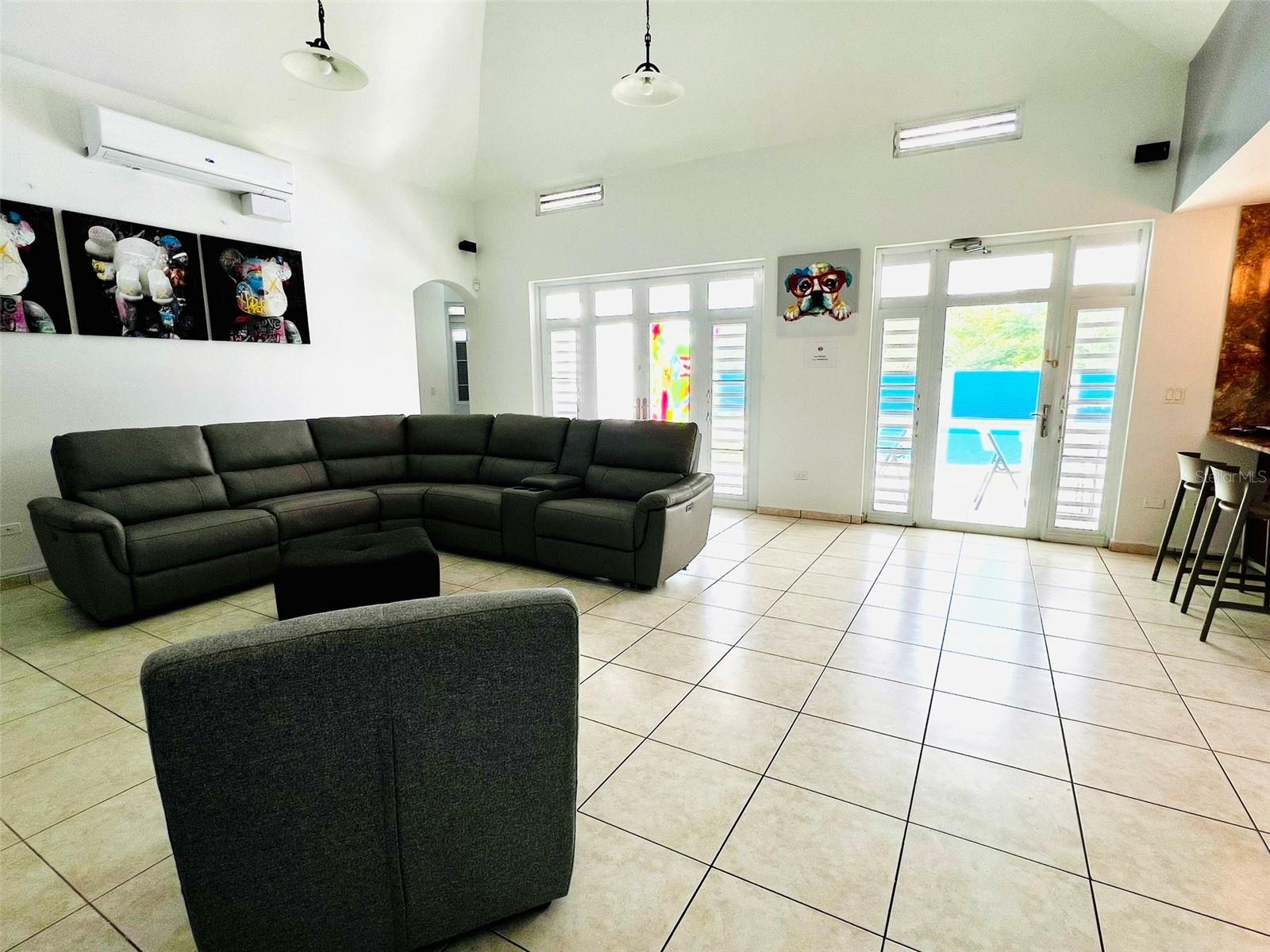 PRADERAS DEL YUNQUE - Residential