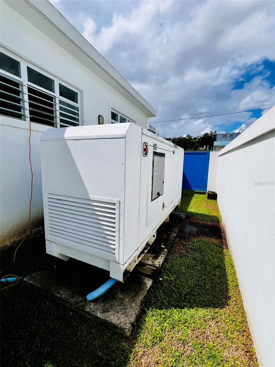 PRADERAS DEL YUNQUE - Residential