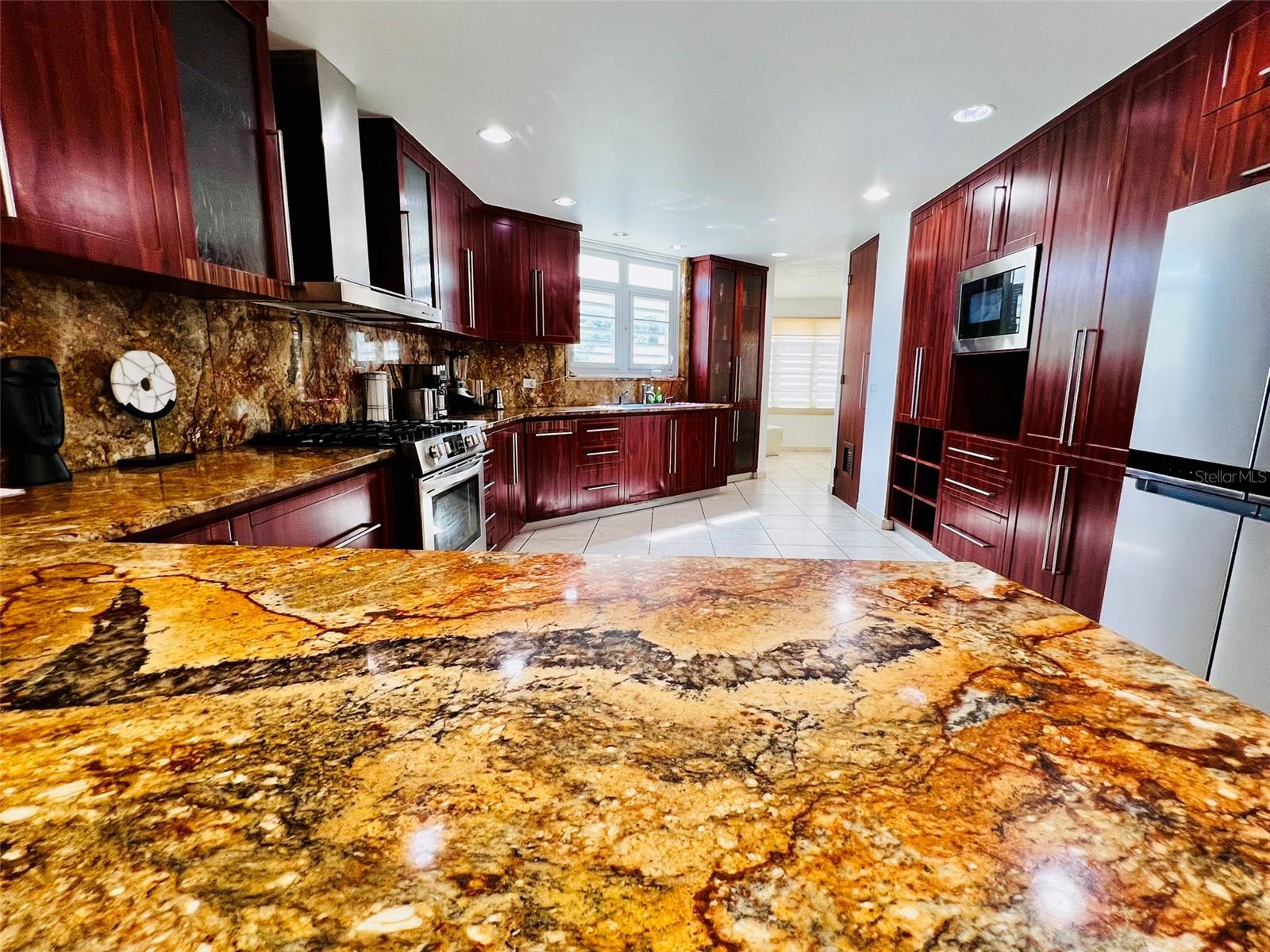 PRADERAS DEL YUNQUE - Residential