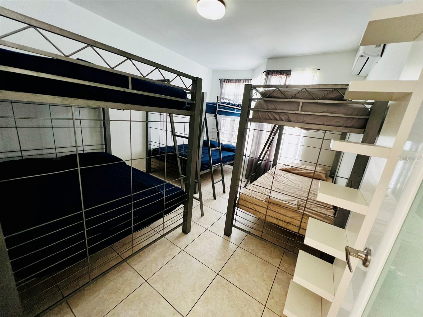 PRADERAS DEL YUNQUE - Residential