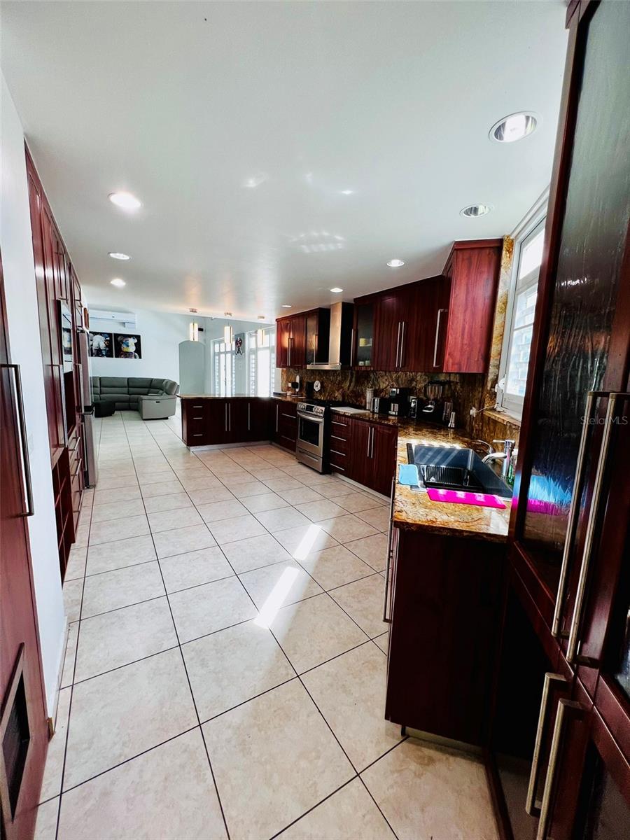 PRADERAS DEL YUNQUE - Residential