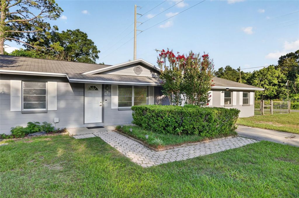Photo of 17409 NW 240th Terrace, High Springs, FL 32643 (MLS # GC541795)