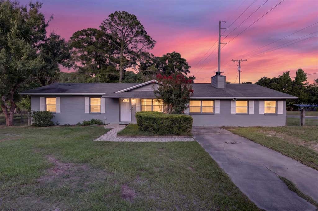 Photo of 17409 NW 240th Terrace, High Springs, FL 32643 (MLS # GC541795)