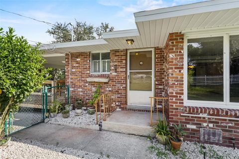 Tiny photo for 1422 E 8th Avenue, Mount Dora, FL 32757 (MLS # O6334659)
