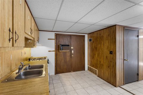 Tiny photo for 1422 E 8th Avenue, Mount Dora, FL 32757 (MLS # O6334659)