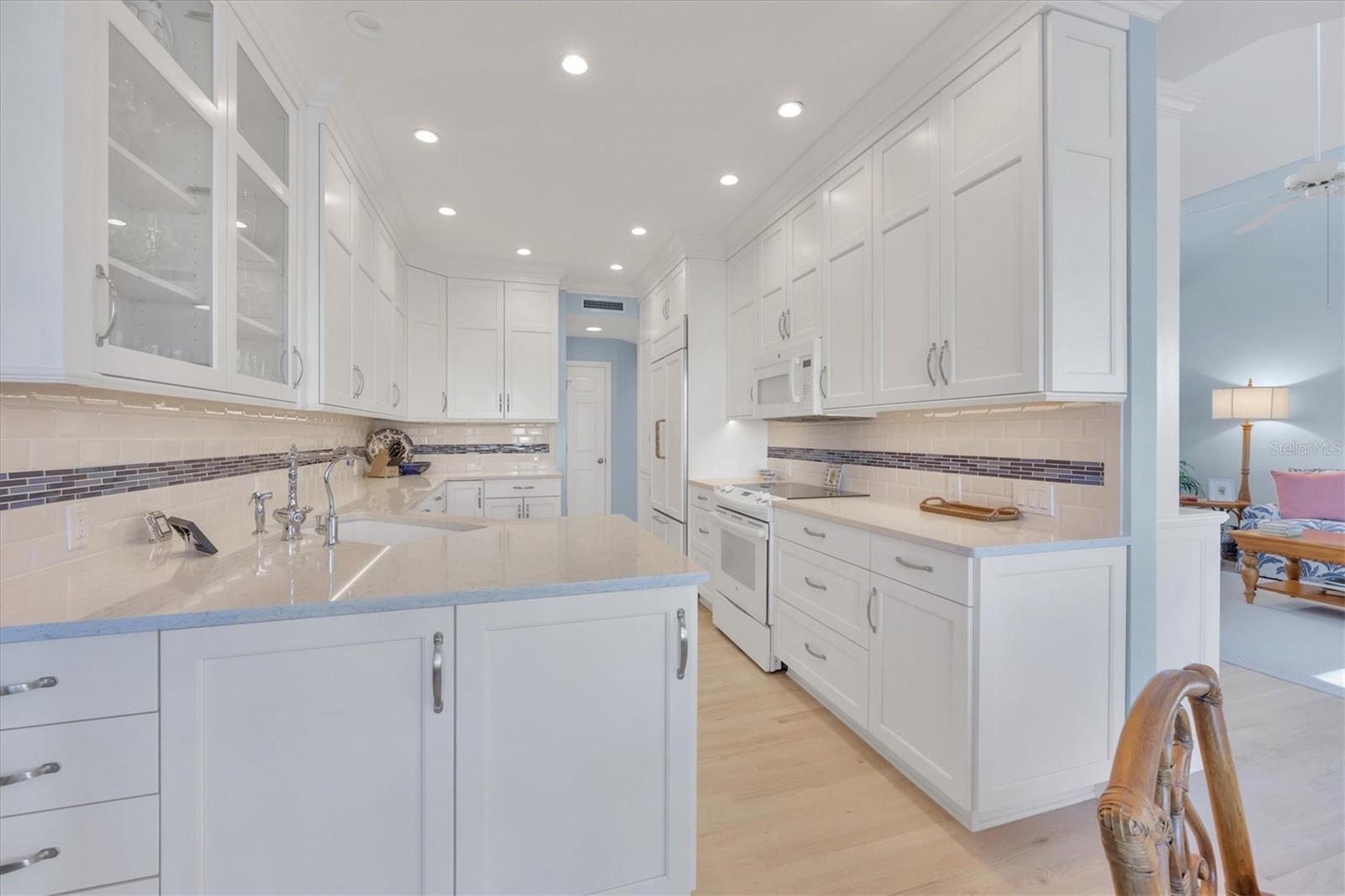 BEACH VIEW/BOCA BAY PH IIIA - Residential