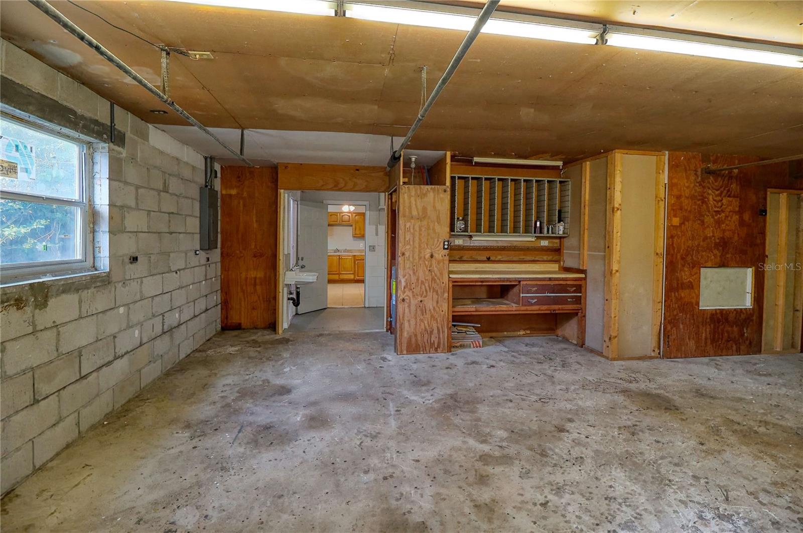 TROPICANA TRAILER PARK UNREC LT - Residential