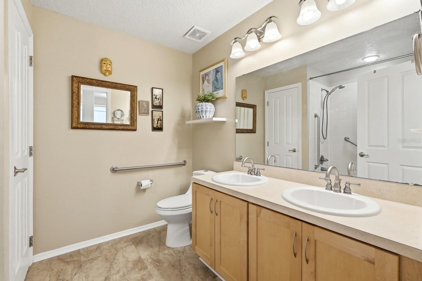 S B & C/ISLES/SUGAR MILL - Residential