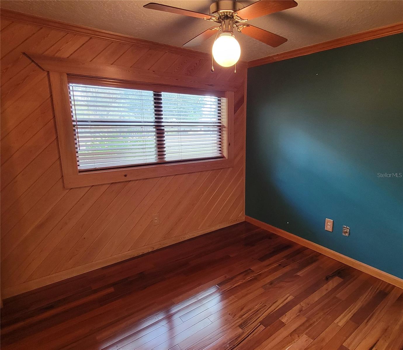 LAKE SHORE PARK - Residential