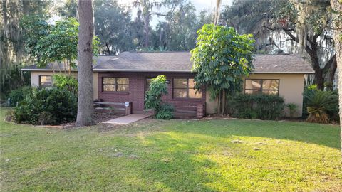 Photo of 1412 Cr 482n, Lake Panasoffkee, FL 33538 (MLS # O6372143)