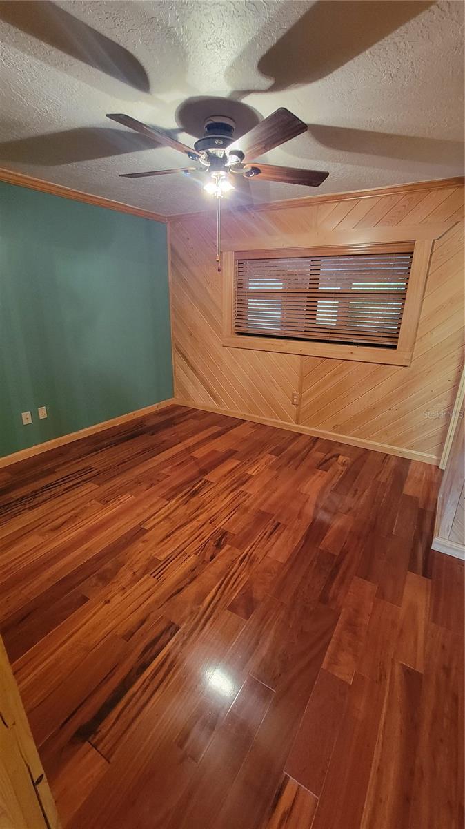 LAKE SHORE PARK - Residential