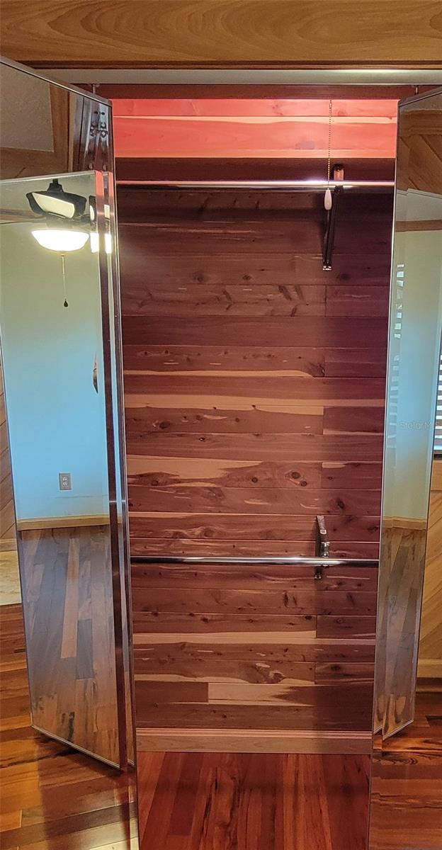 LAKE SHORE PARK - Residential