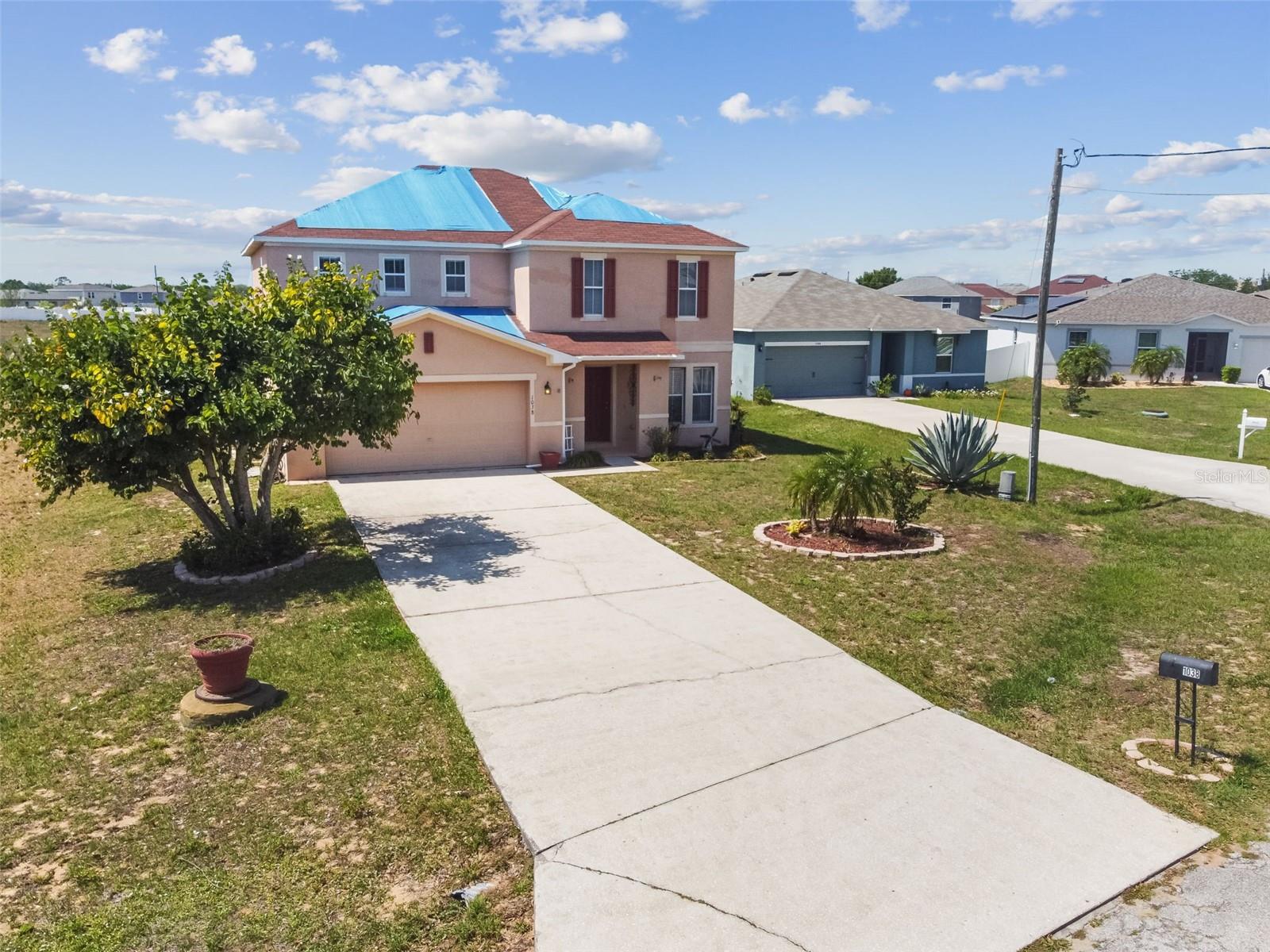 1038 SABINE PLACE
