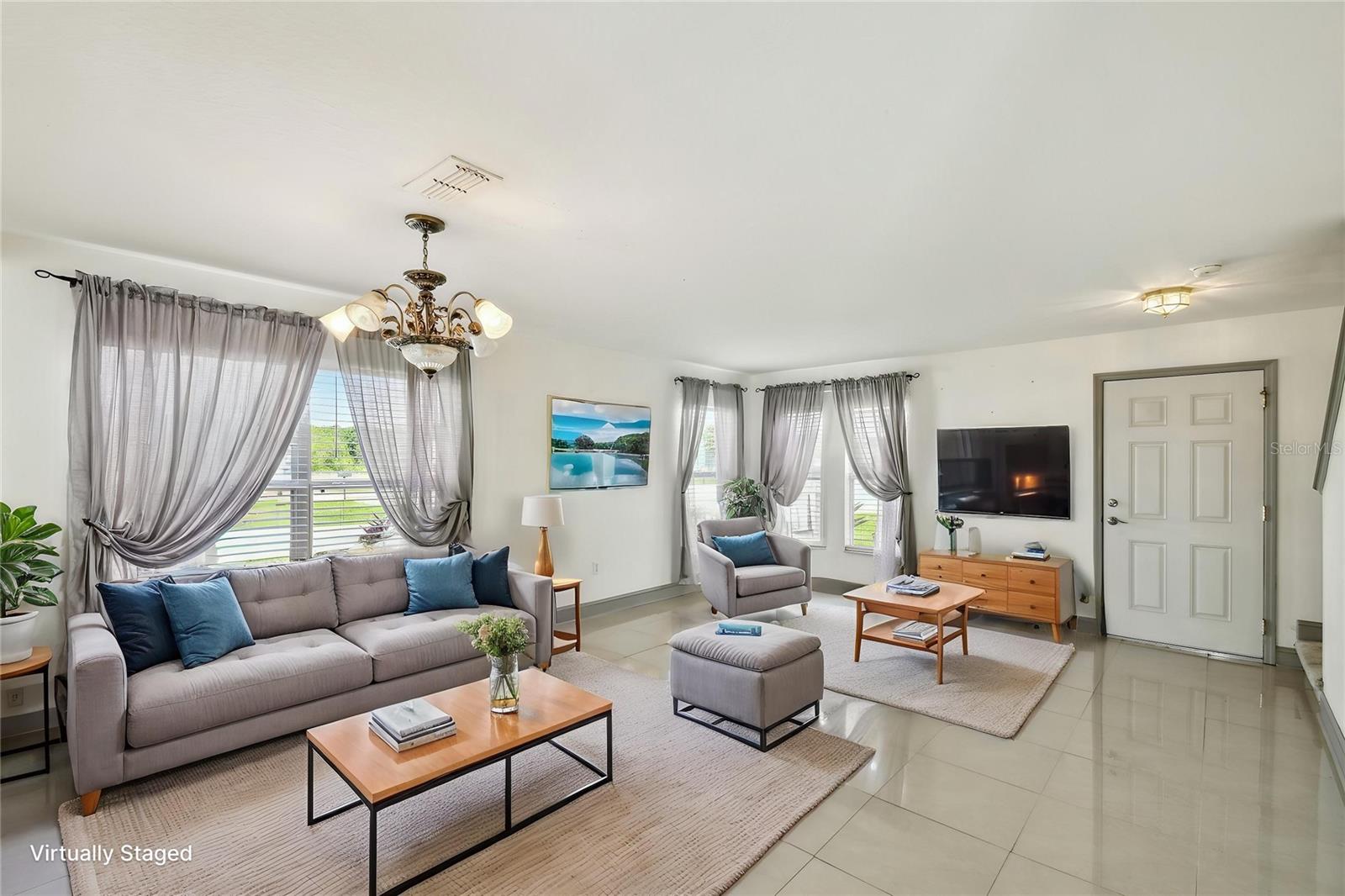 1038 SABINE PLACE