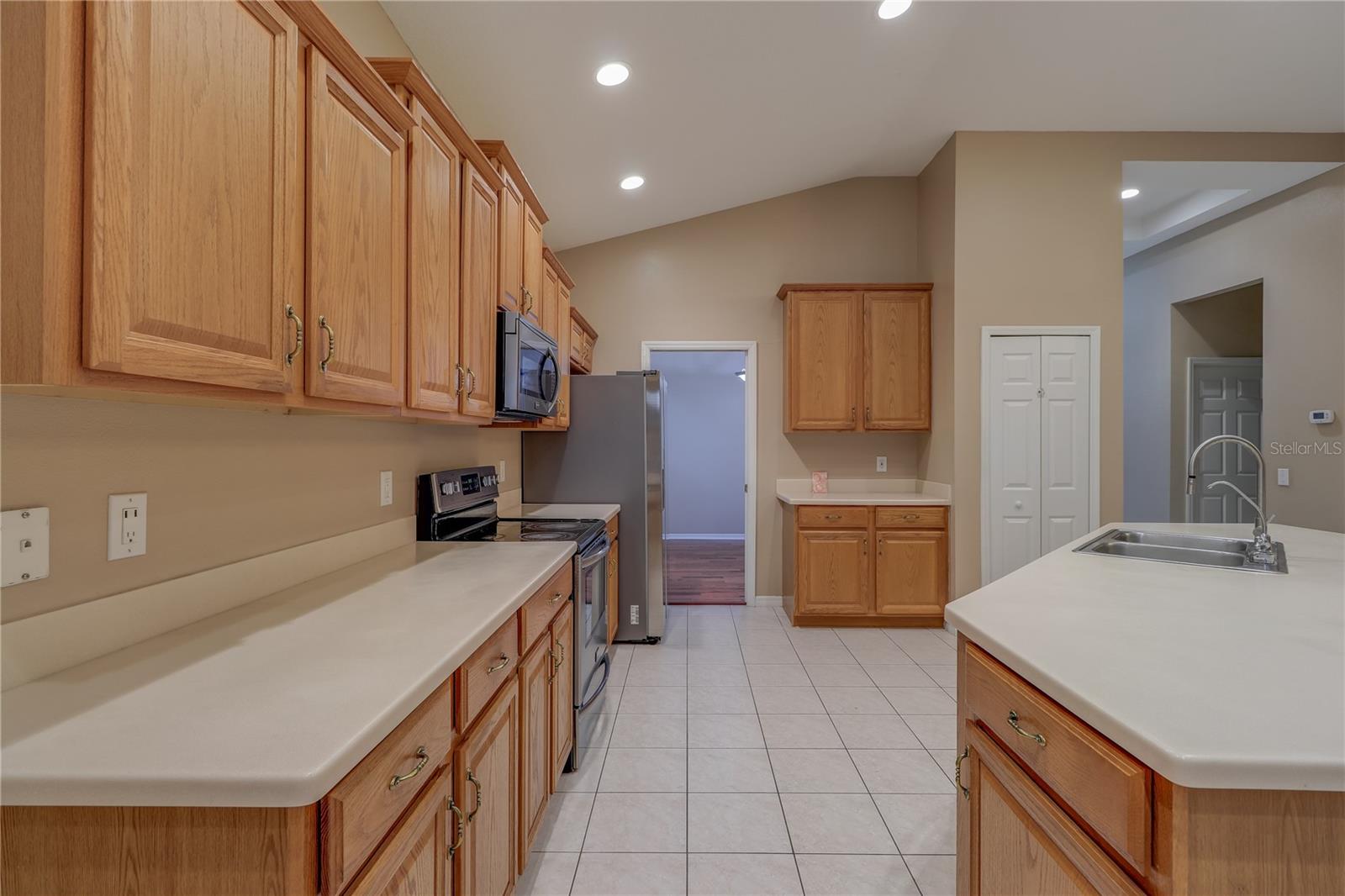 ARBOR GREENE PH 7 UNIT 1 - Residential Lease
