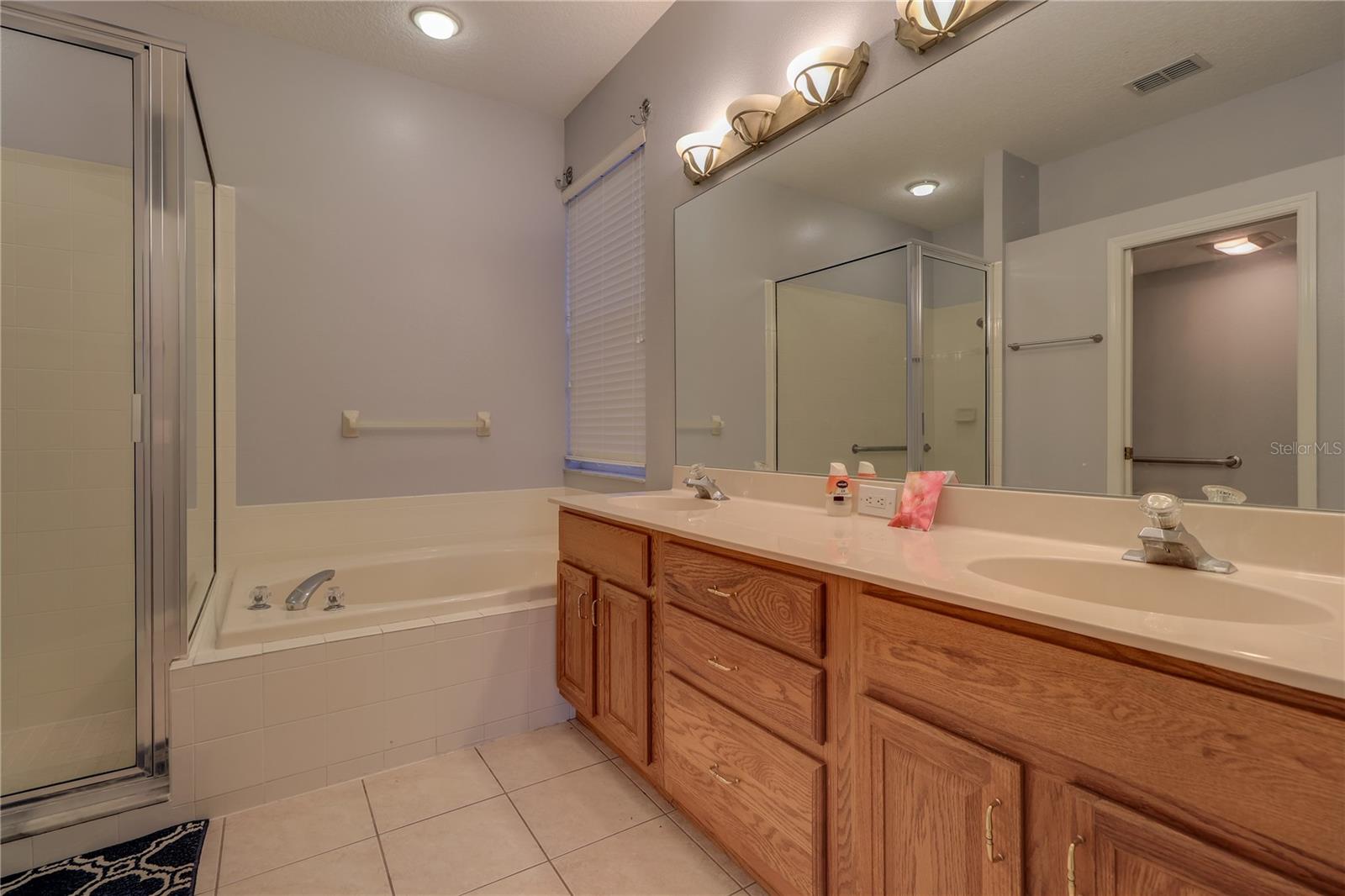 ARBOR GREENE PH 7 UNIT 1 - Residential Lease