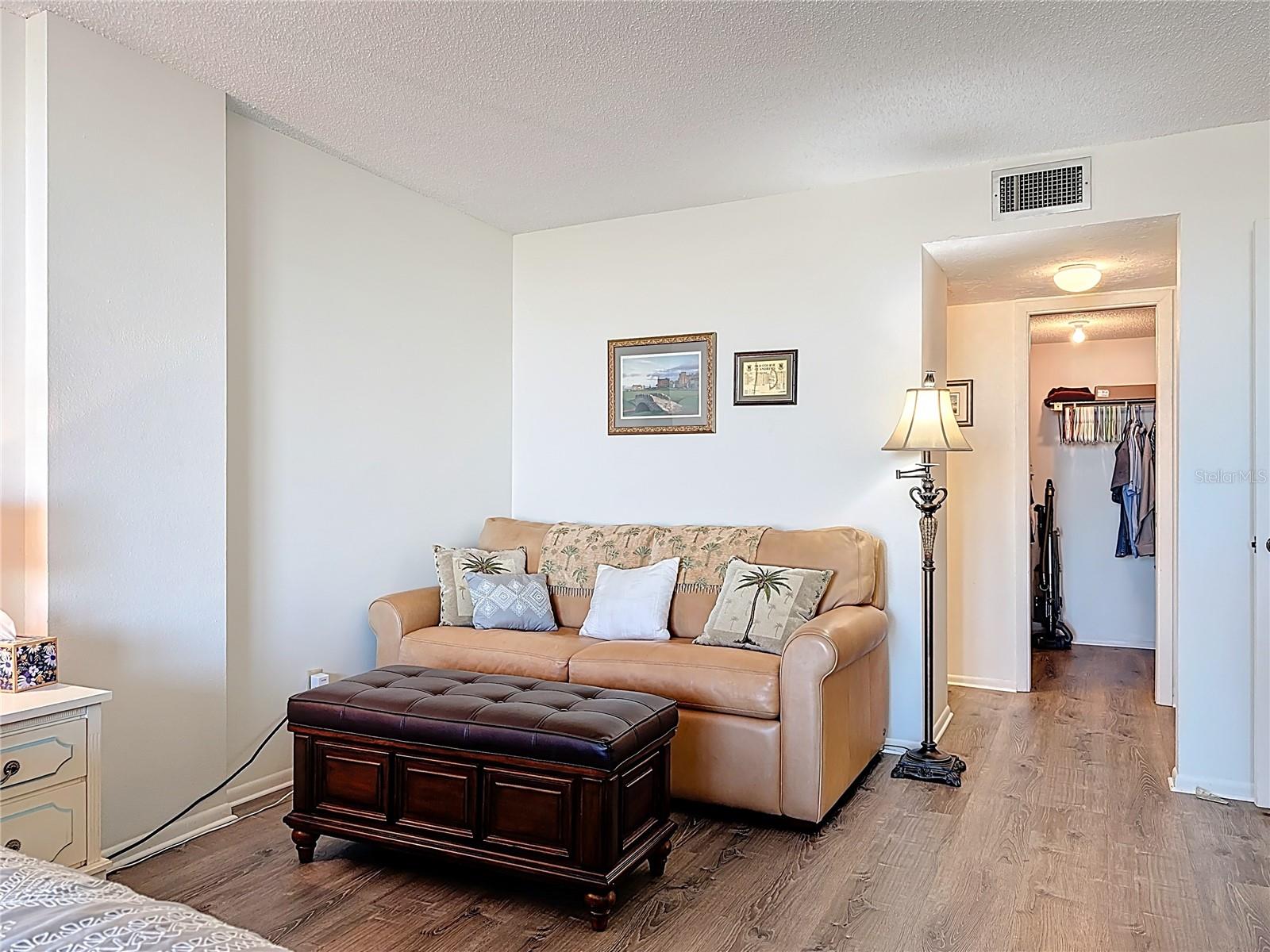 ANCHORAGE - Residential