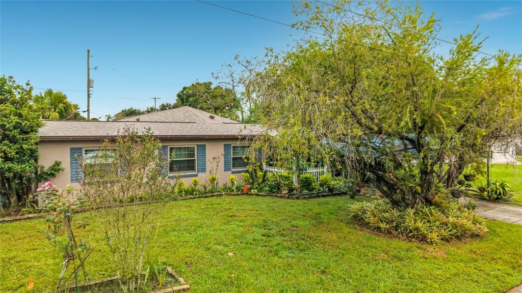 Photo of 1608 Moselle Avenue, Orlando, FL 32807 (MLS # O6450411)