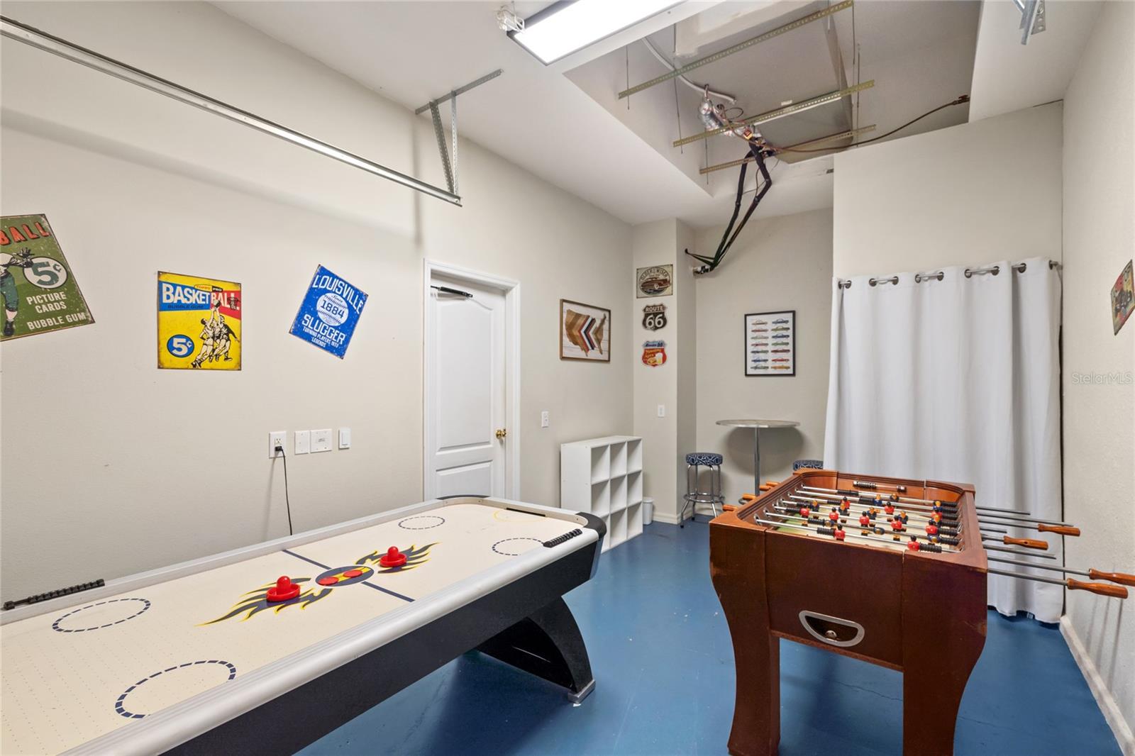 TUSCAN HILLS - Residential