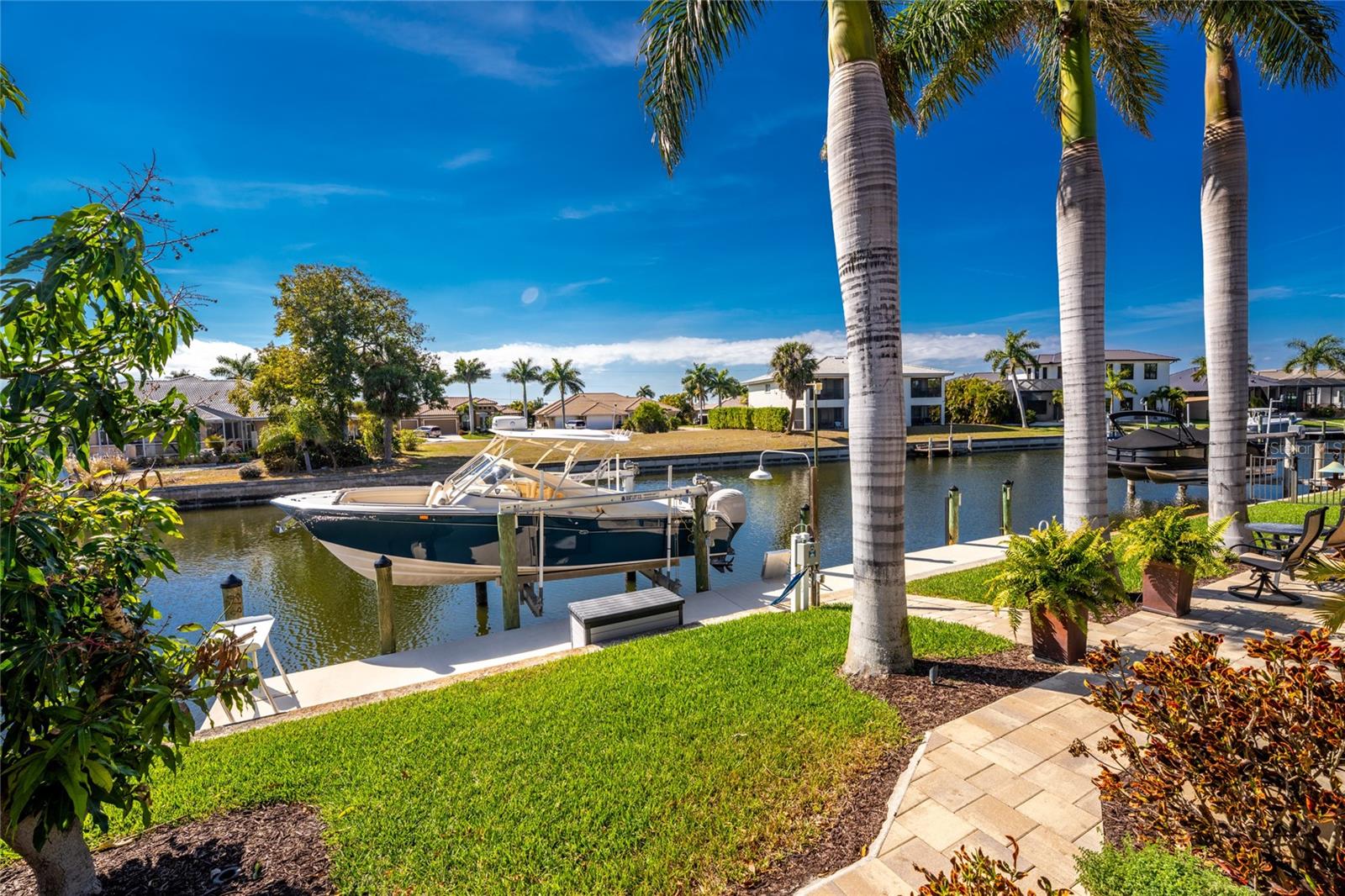 PUNTA GORDA ISLES SEC 11 - Residential