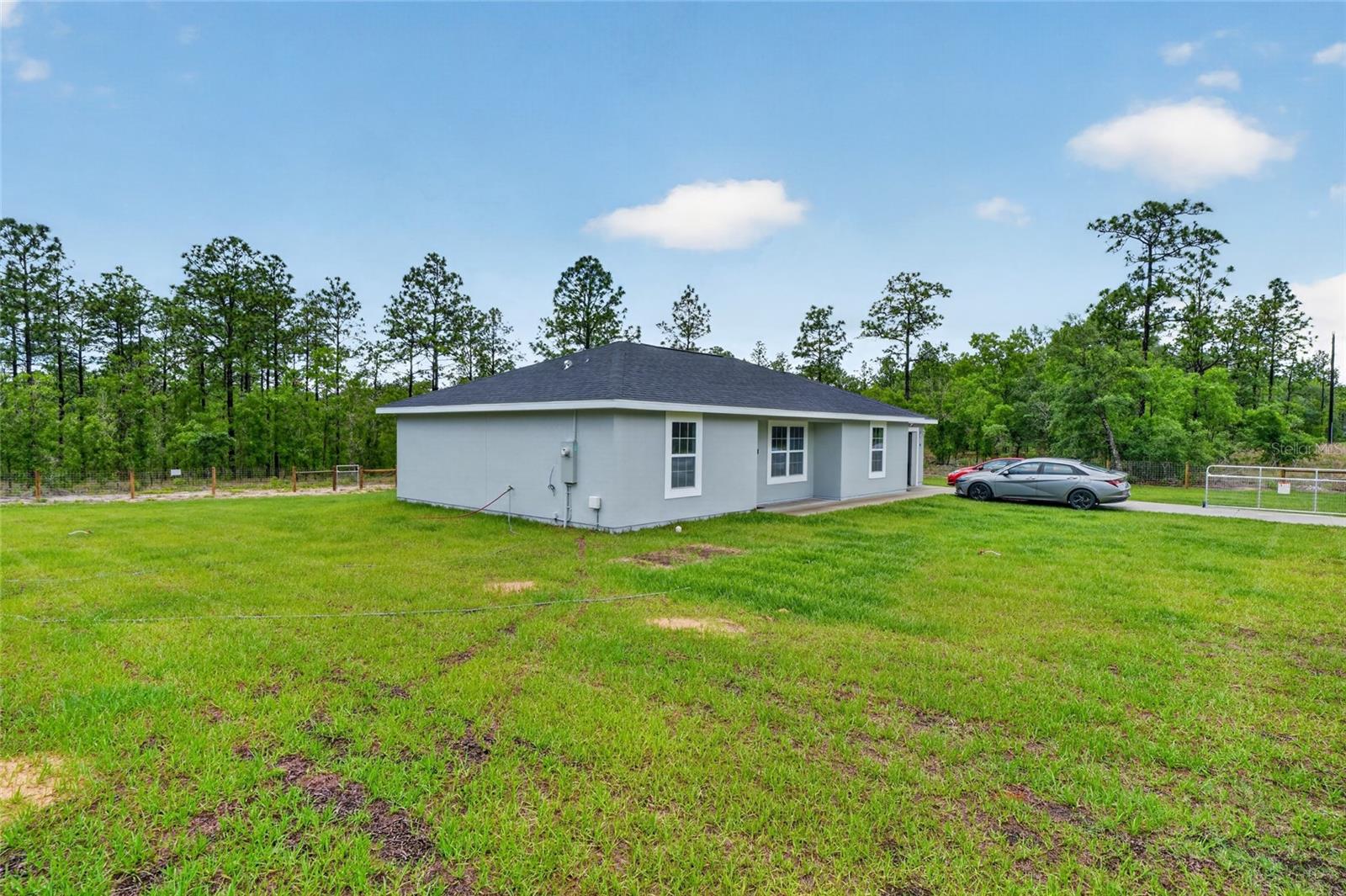 RAINBOW LAKES ESTATE - Residential