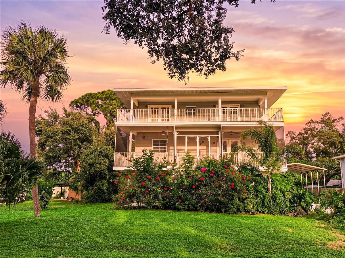 1775 SCENIC DRIVE