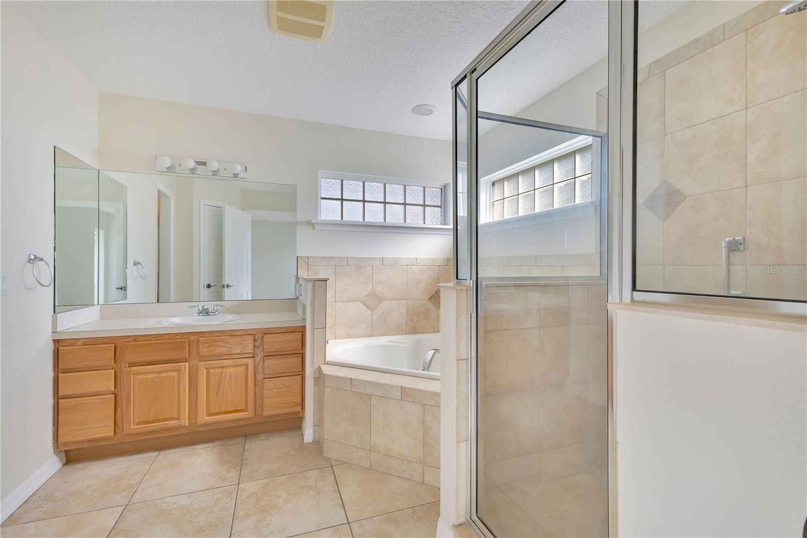 MEADOW SPGS - Residential