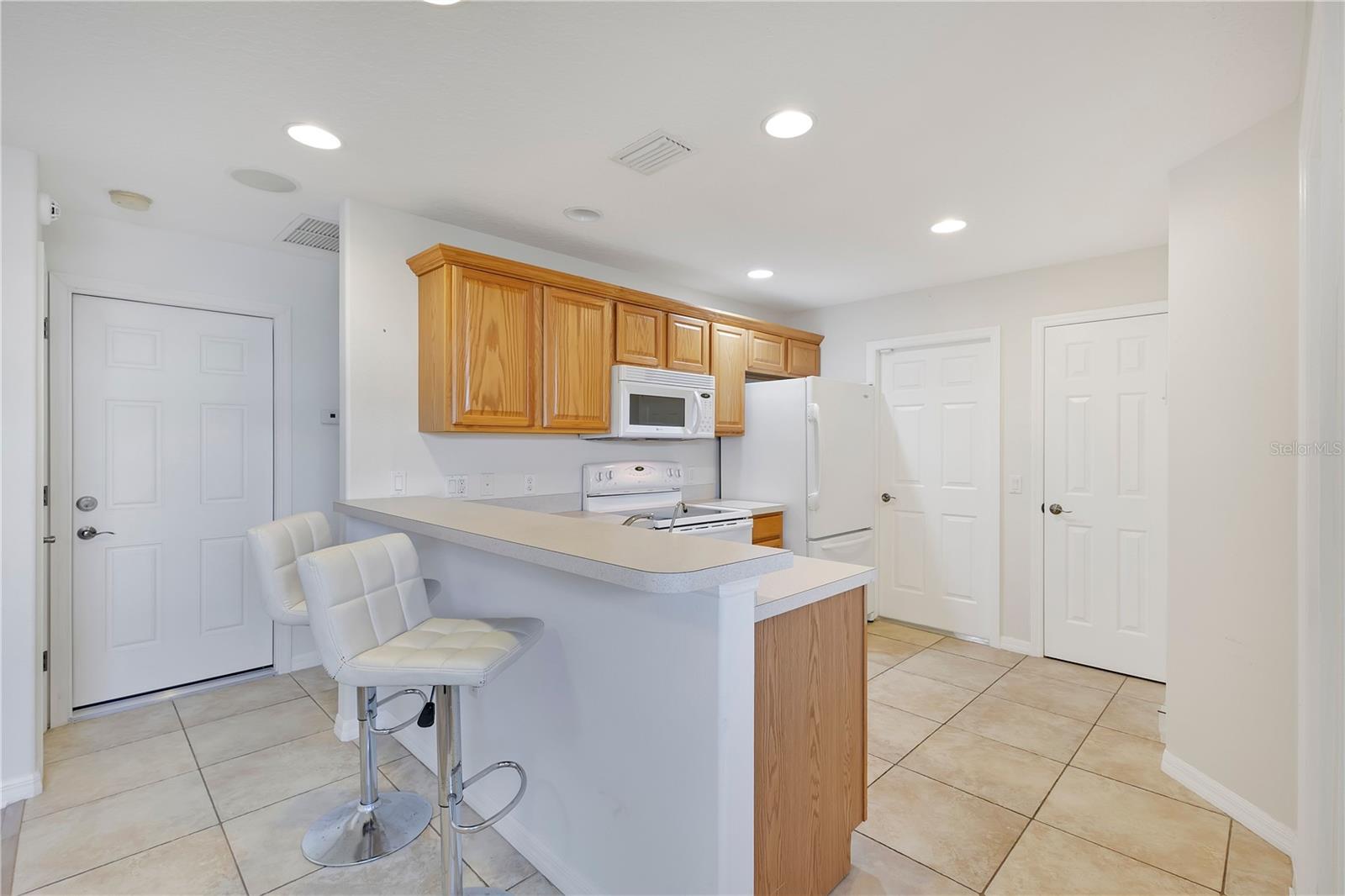 MEADOW SPGS - Residential