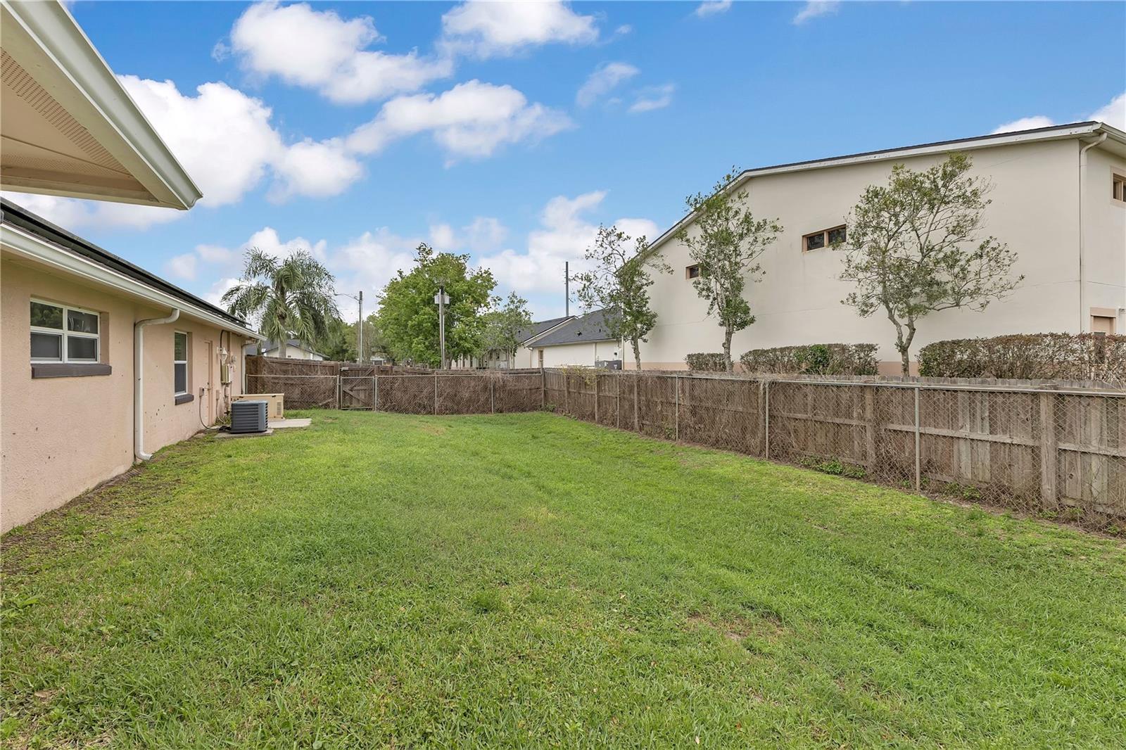 MEADOW SPGS - Residential