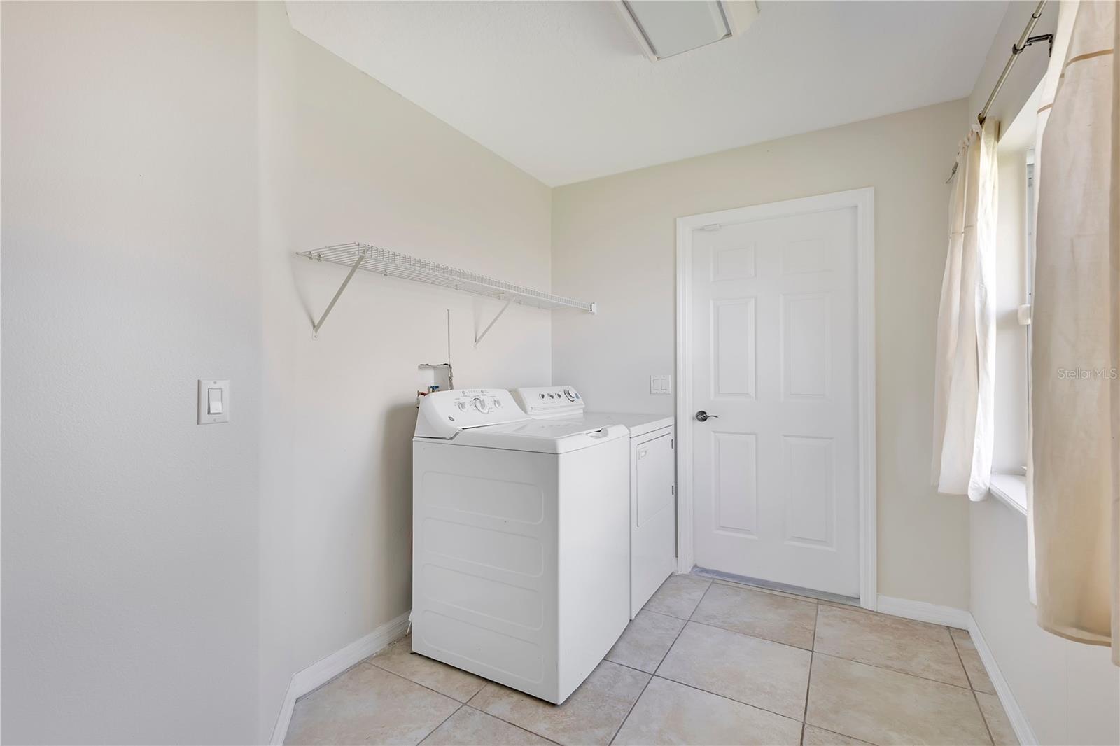 MEADOW SPGS - Residential