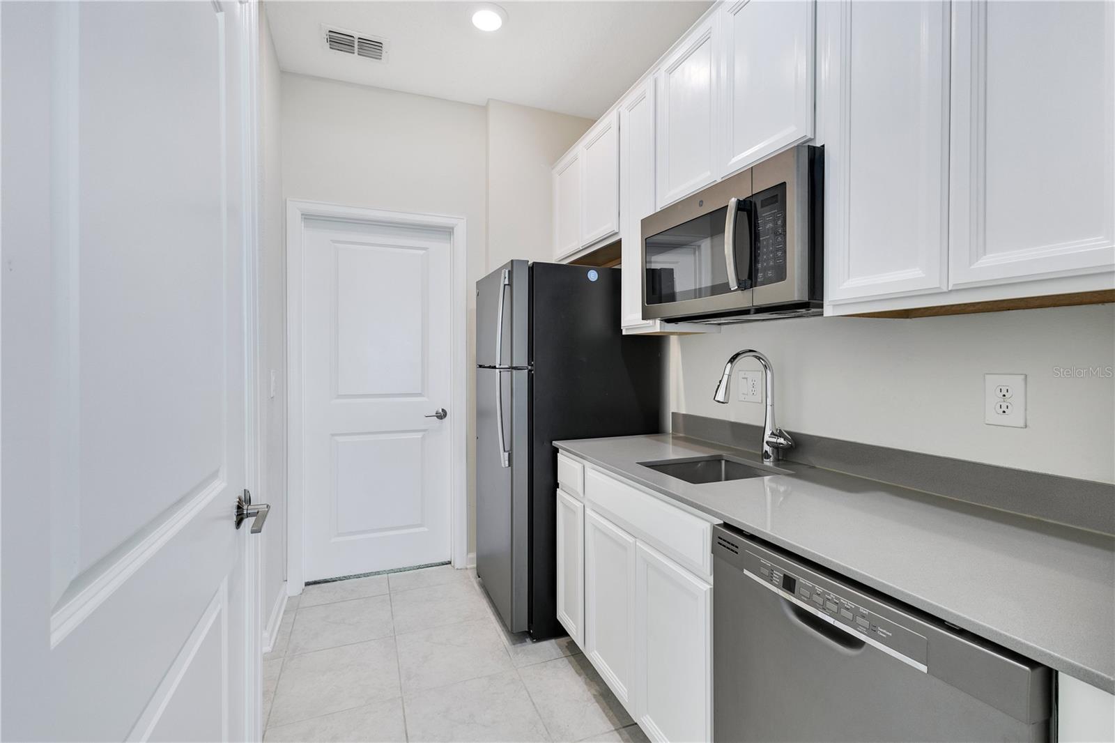 WELLNESS WAY 50S - Residential Lease