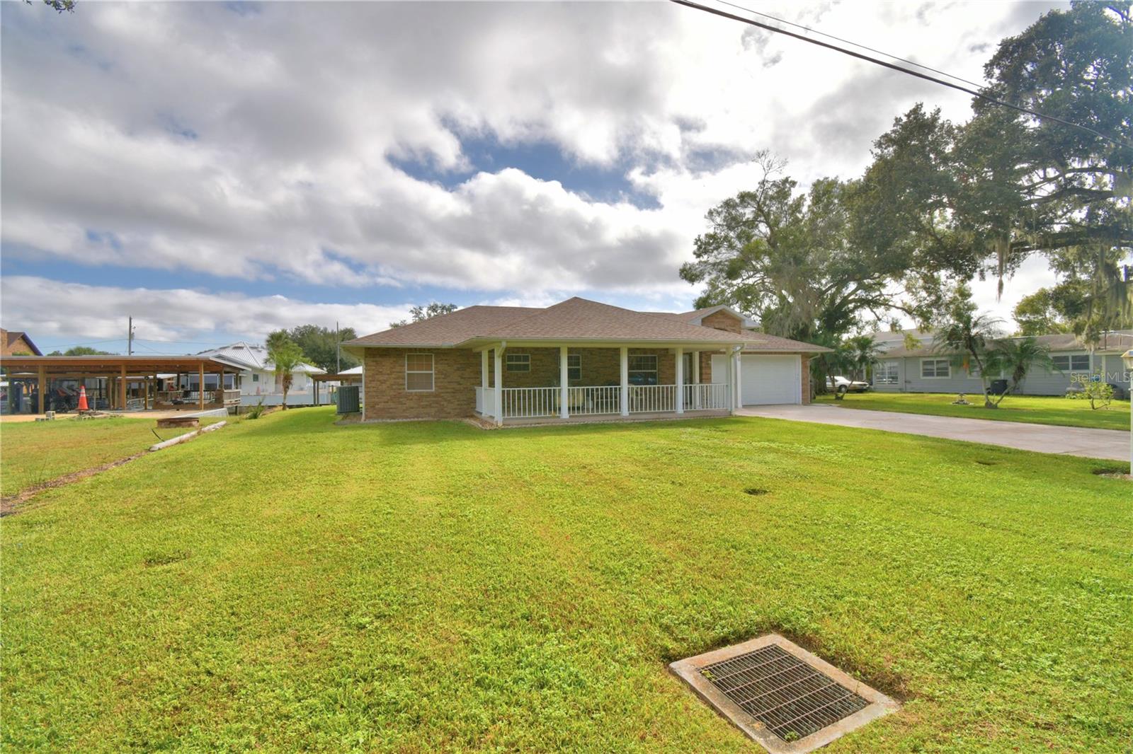 HATCHINEHA ESTATES - Residential