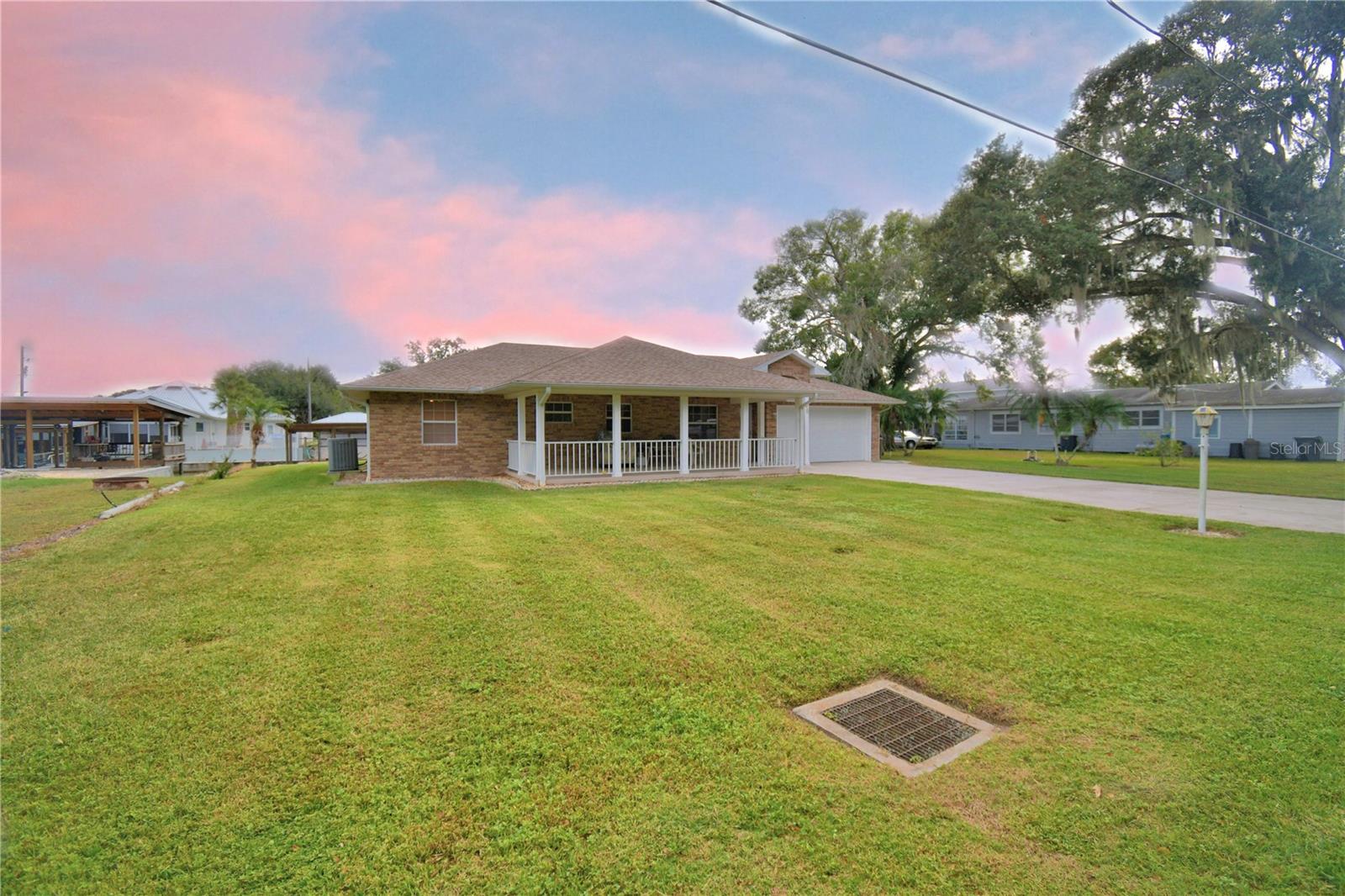 HATCHINEHA ESTATES - Residential