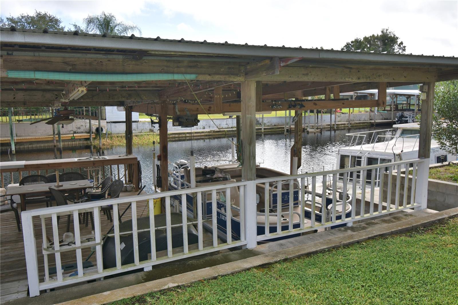 HATCHINEHA ESTATES - Residential