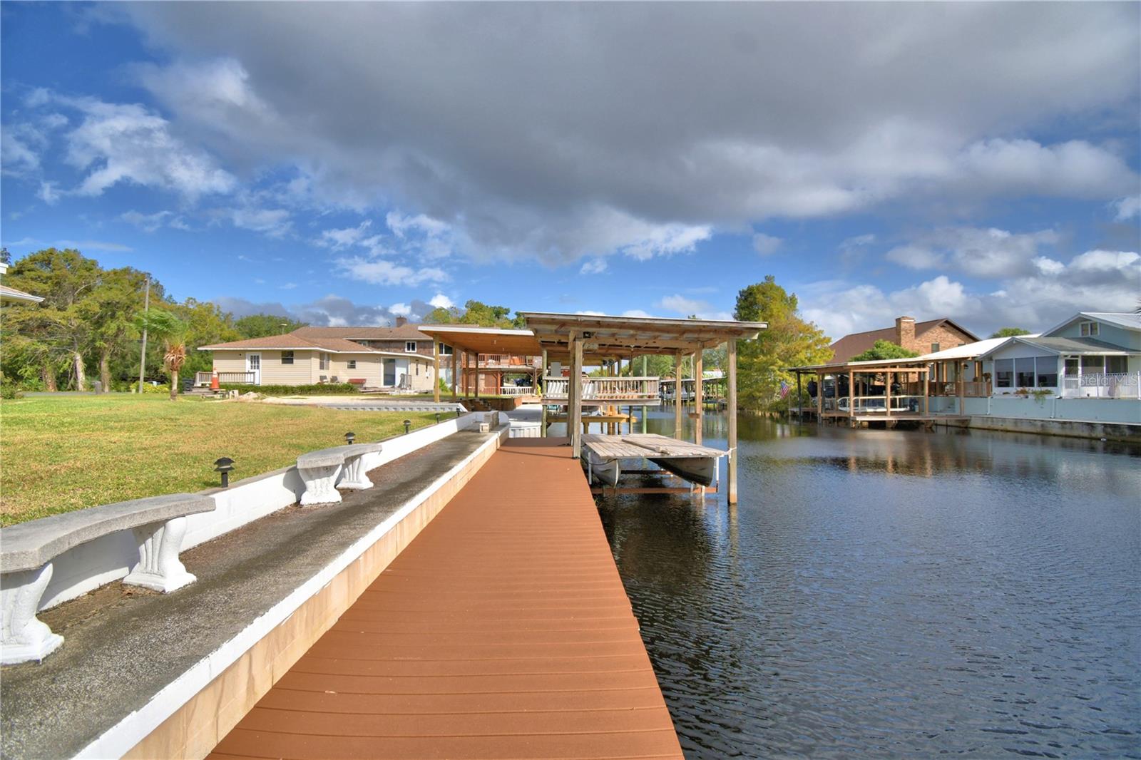 HATCHINEHA ESTATES - Residential