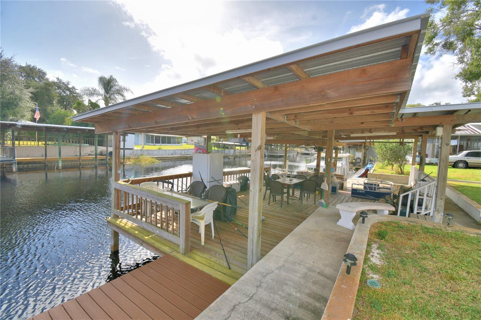 HATCHINEHA ESTATES - Residential